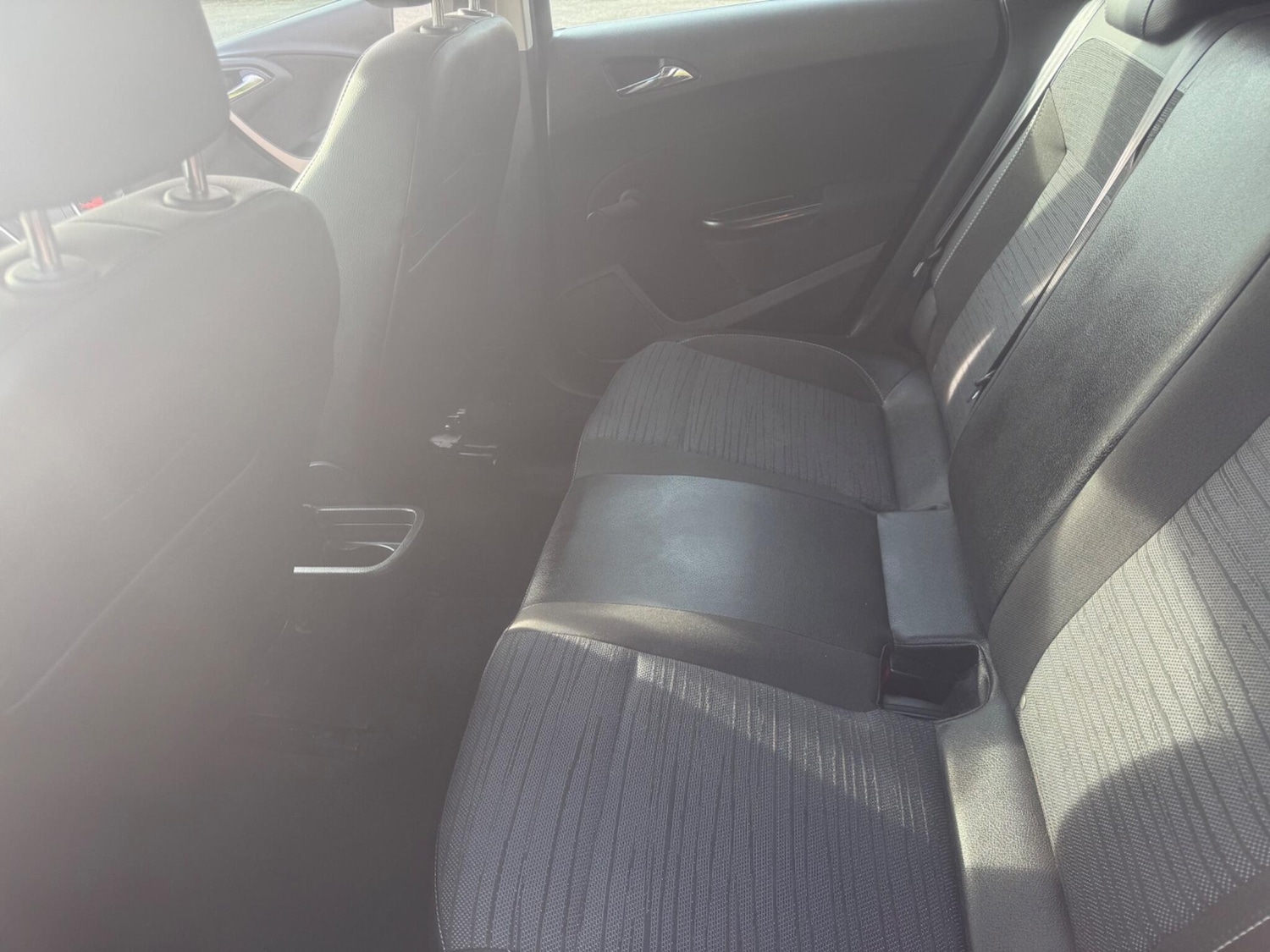 Used Vauxhall Astra 2014 for sale - 77978524: Photo 9