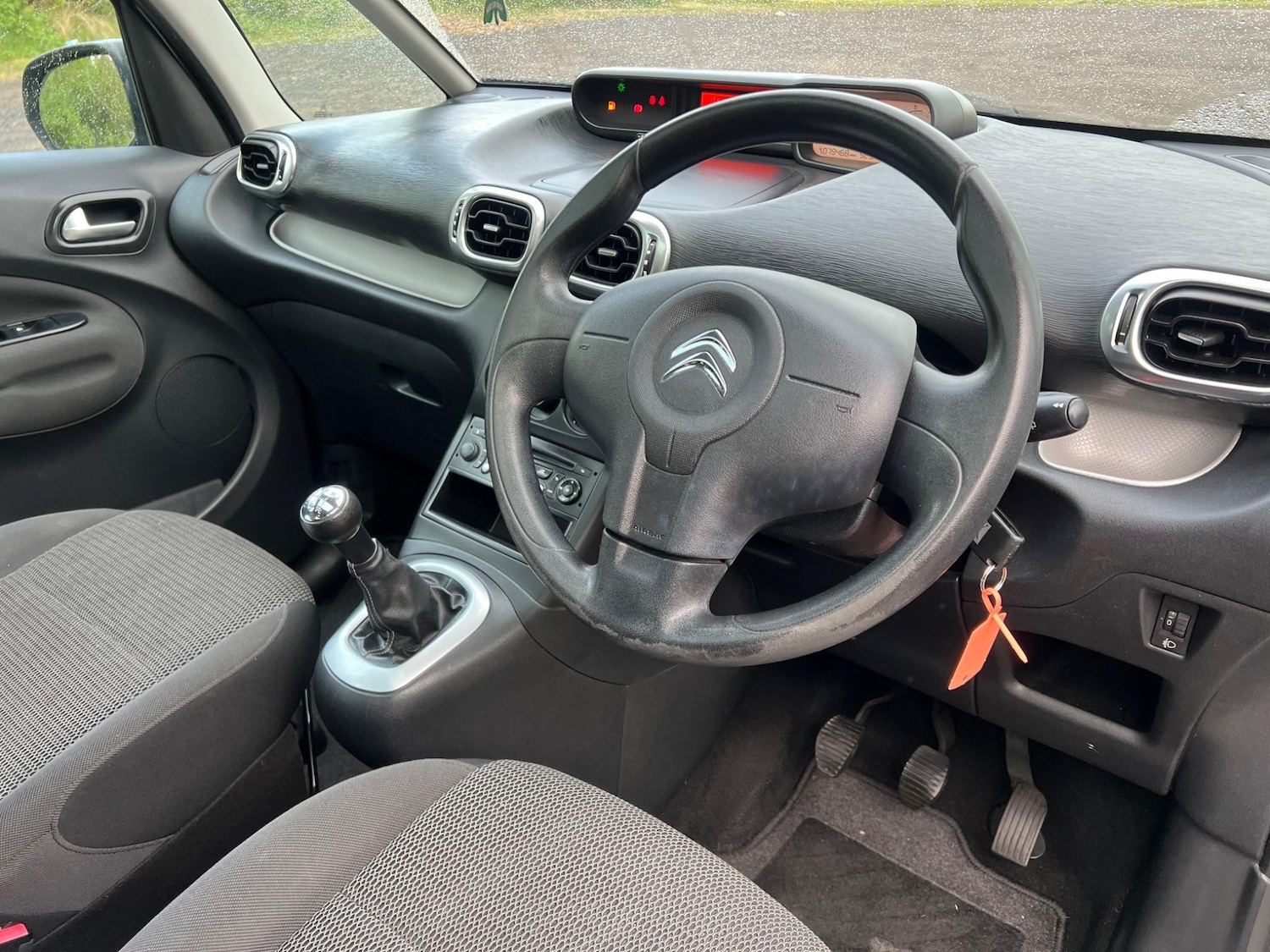 Used Citroen C3 Picasso 2014 for sale - 76123074: Photo 10
