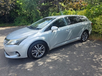 Used Toyota Avensis 2012 for sale - 79062032: Photo