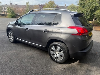 Used Peugeot 2008 2014 for sale - 75949355: Photo