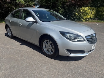 Vauxhall - Insignia