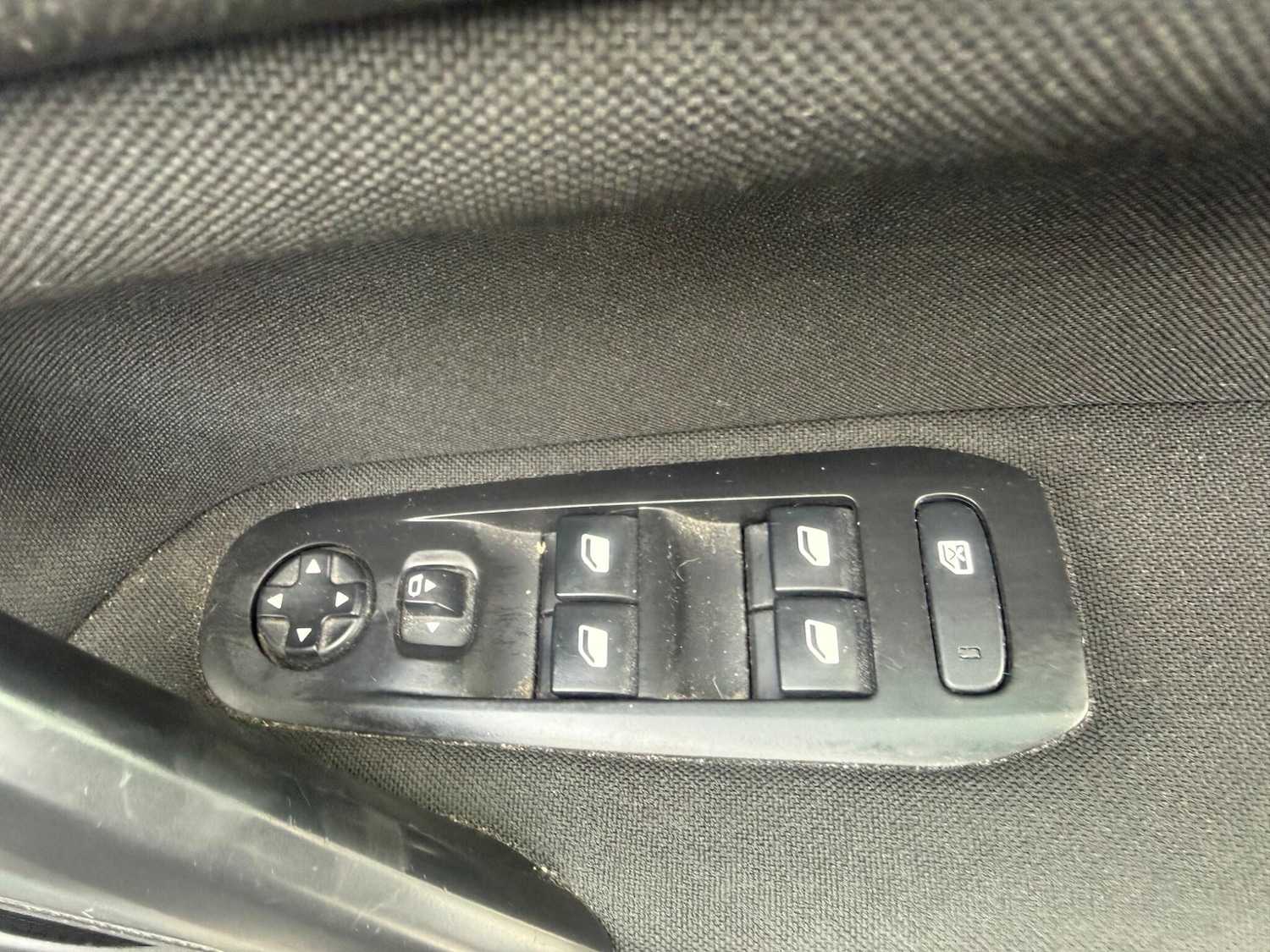 Used Peugeot 308 2016 for sale - 77396584: Photo 16