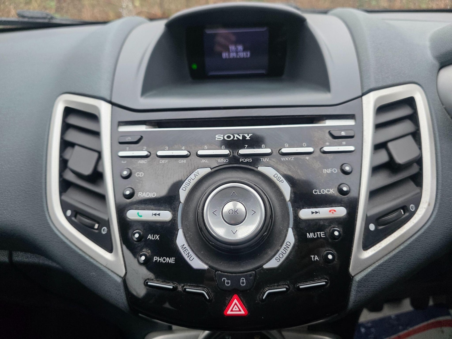 Used Ford Fiesta 2010 for sale - 77645692: Photo 14