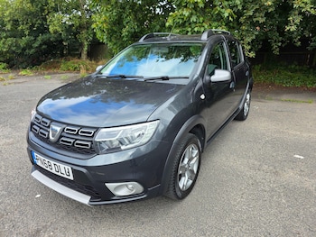 Used Dacia Sandero Stepway 2018 for sale - 79532505: Photo