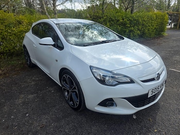 Vauxhall Astra GTC feature image