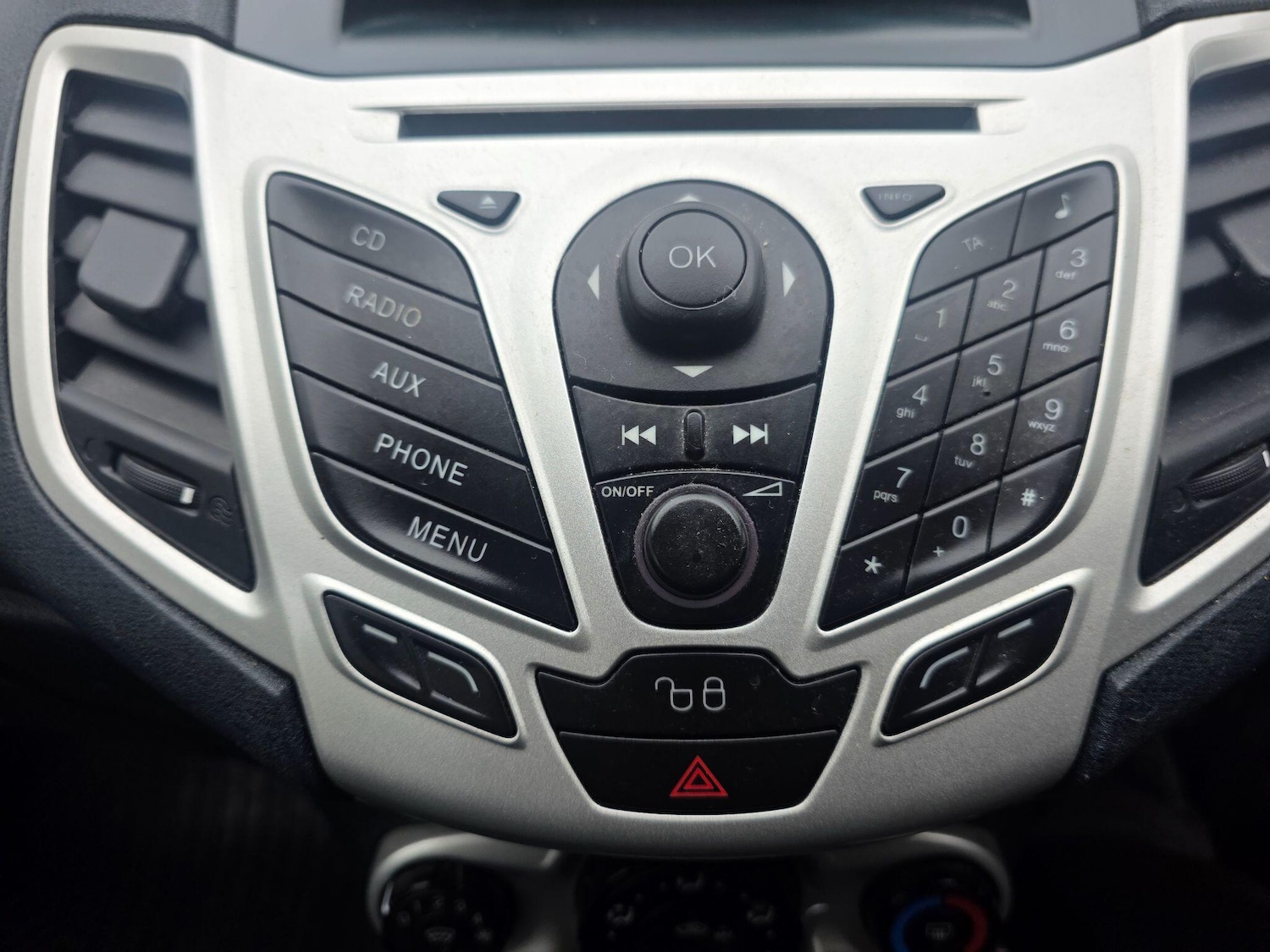 Used Ford Fiesta 2012 for sale - 78100802: Photo 13