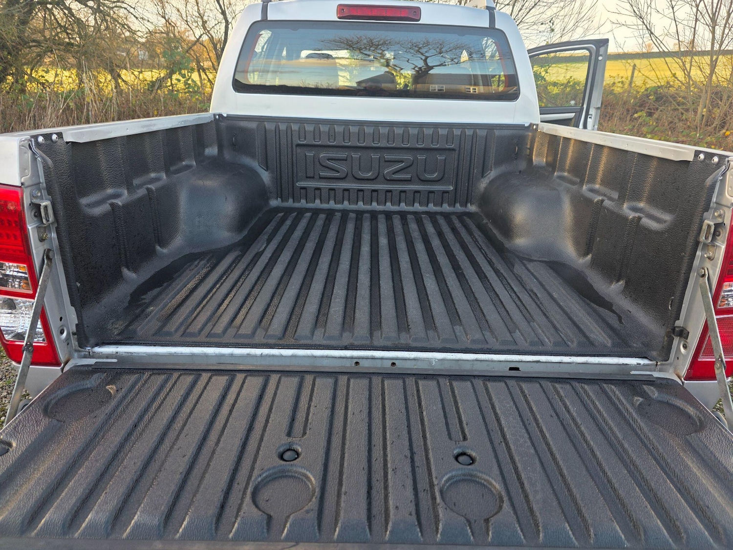 Used Isuzu D-Max 2015 for sale - 76926259: Photo 12