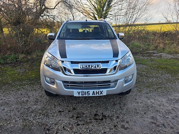 Used Isuzu D-Max 2015 for sale - 76926259: Photo