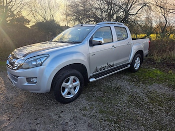 Used Isuzu D-Max 2015 for sale - 76926259: Photo