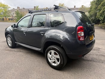 Used Dacia Duster 2016 for sale - 79726285: Photo