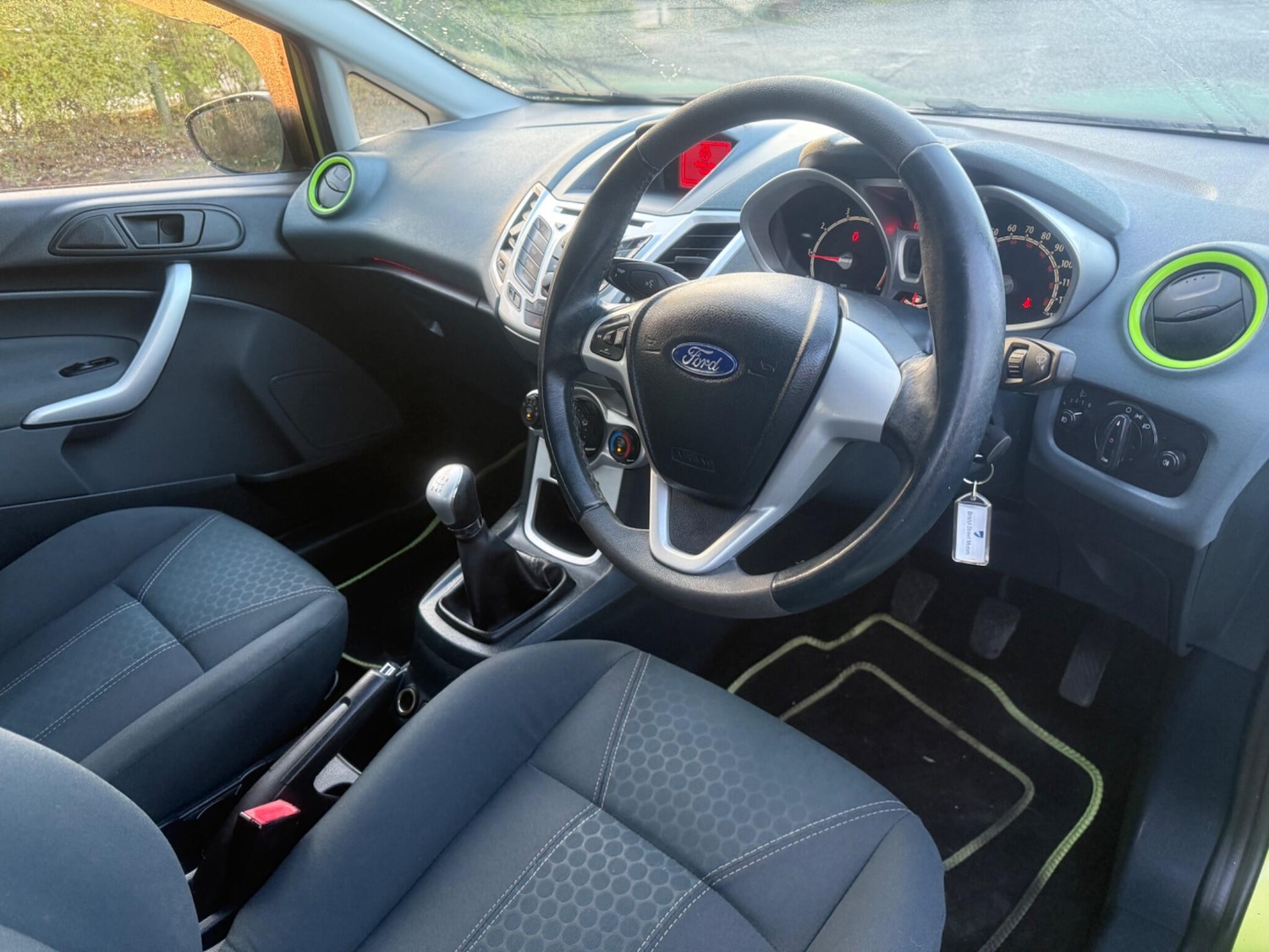 Used Ford Fiesta 2009 for sale - 76935997: Photo 10