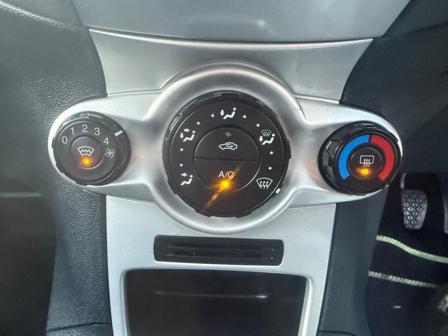 Used Ford Fiesta 2009 for sale - 76935997: Photo 14