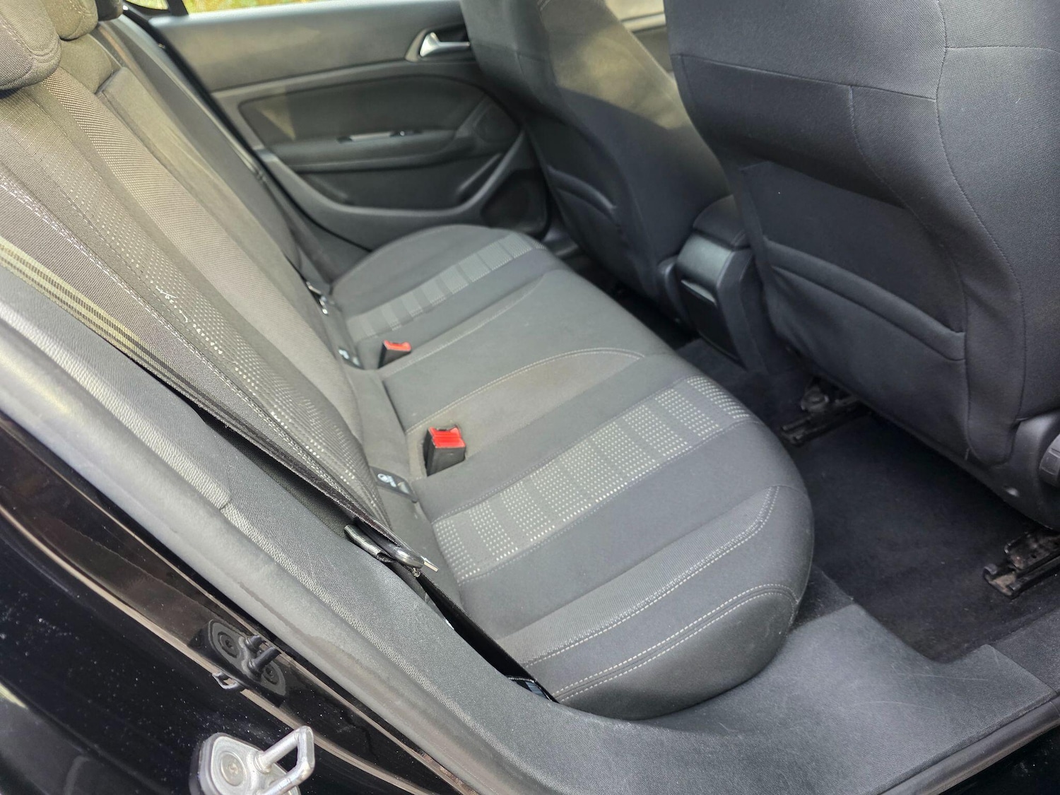 Used Peugeot 308 2015 for sale - 76912893: Photo 10