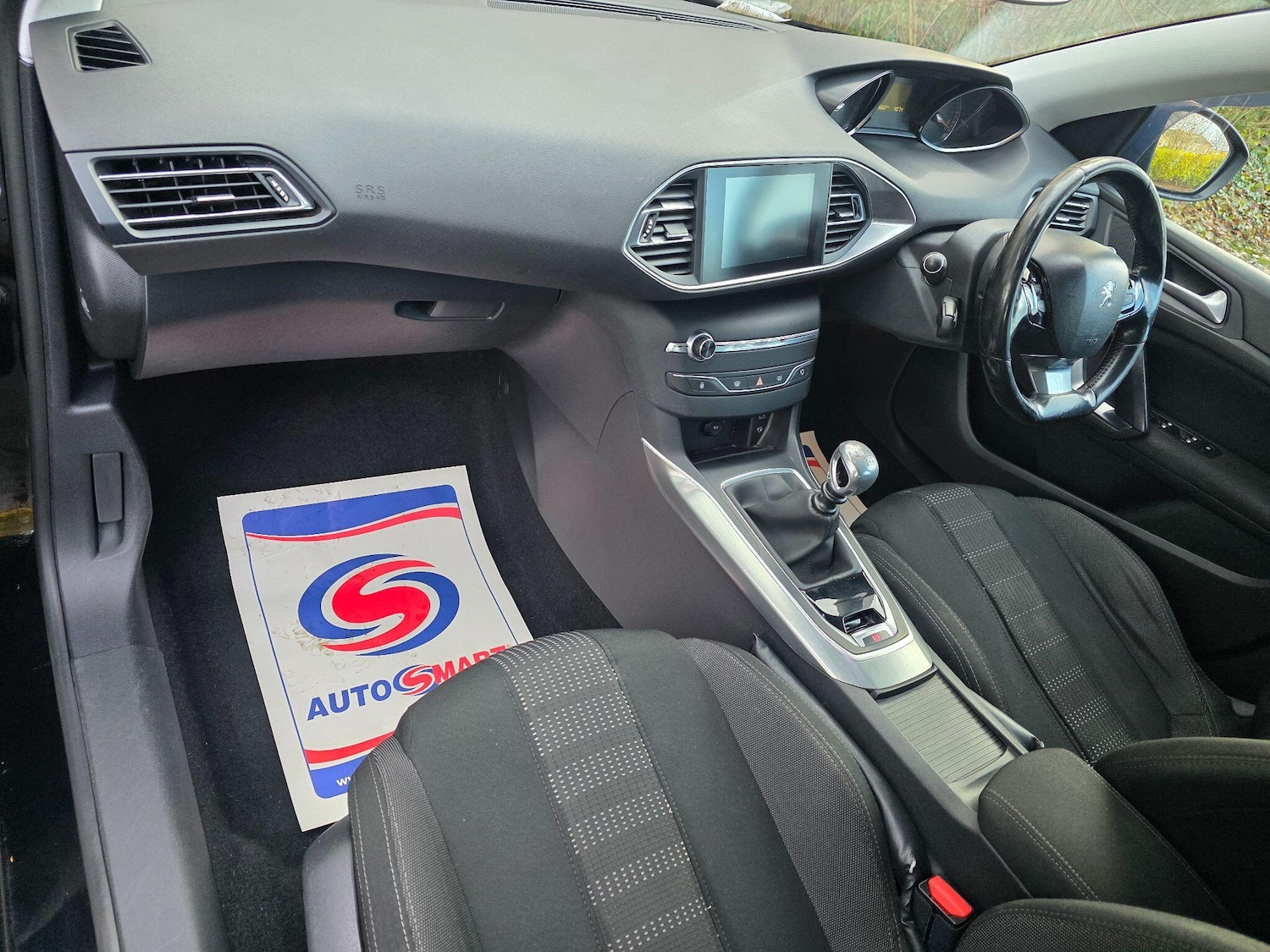 Used Peugeot 308 2015 for sale - 76912893: Photo 12