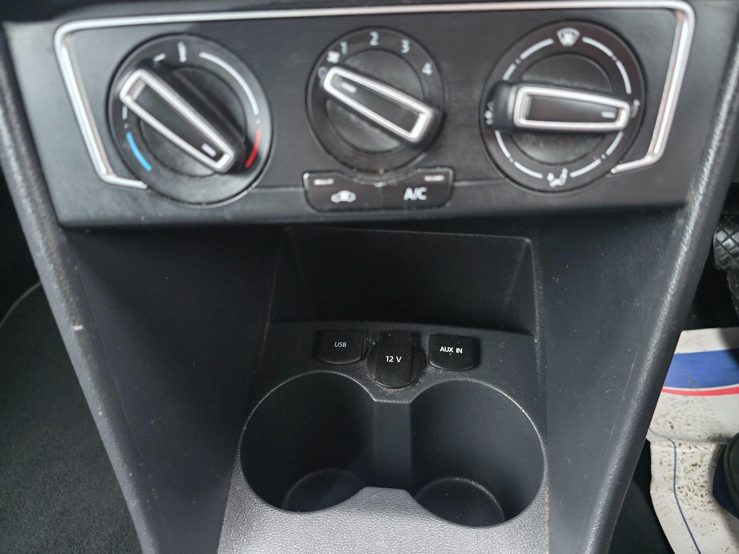 Used Volkswagen Polo 2014 for sale - 77425534: Photo 13