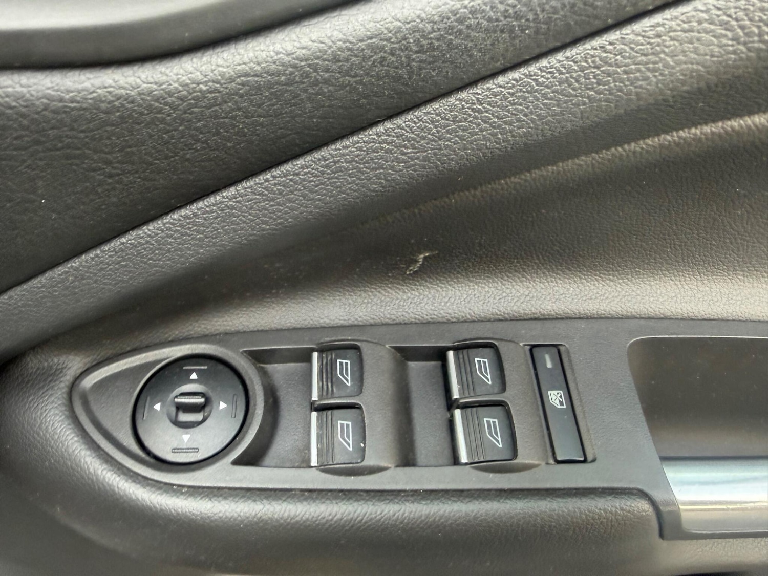 Used Ford Kuga 2015 for sale - 77320200: Photo 18