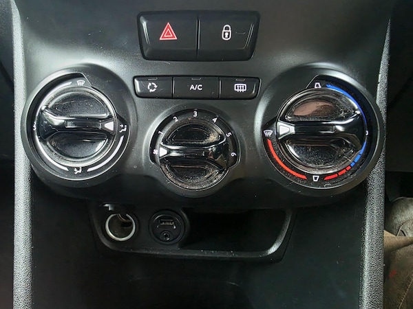 Used Peugeot 208 2015 for sale - 76227871: Photo 12