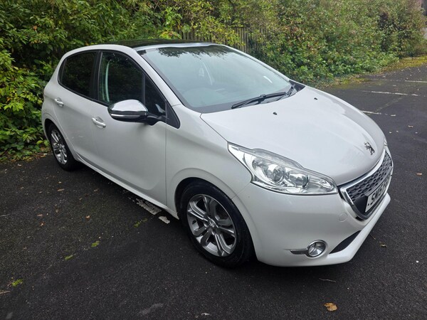 Used Peugeot 208 2015 for sale - 76227871: Photo 1