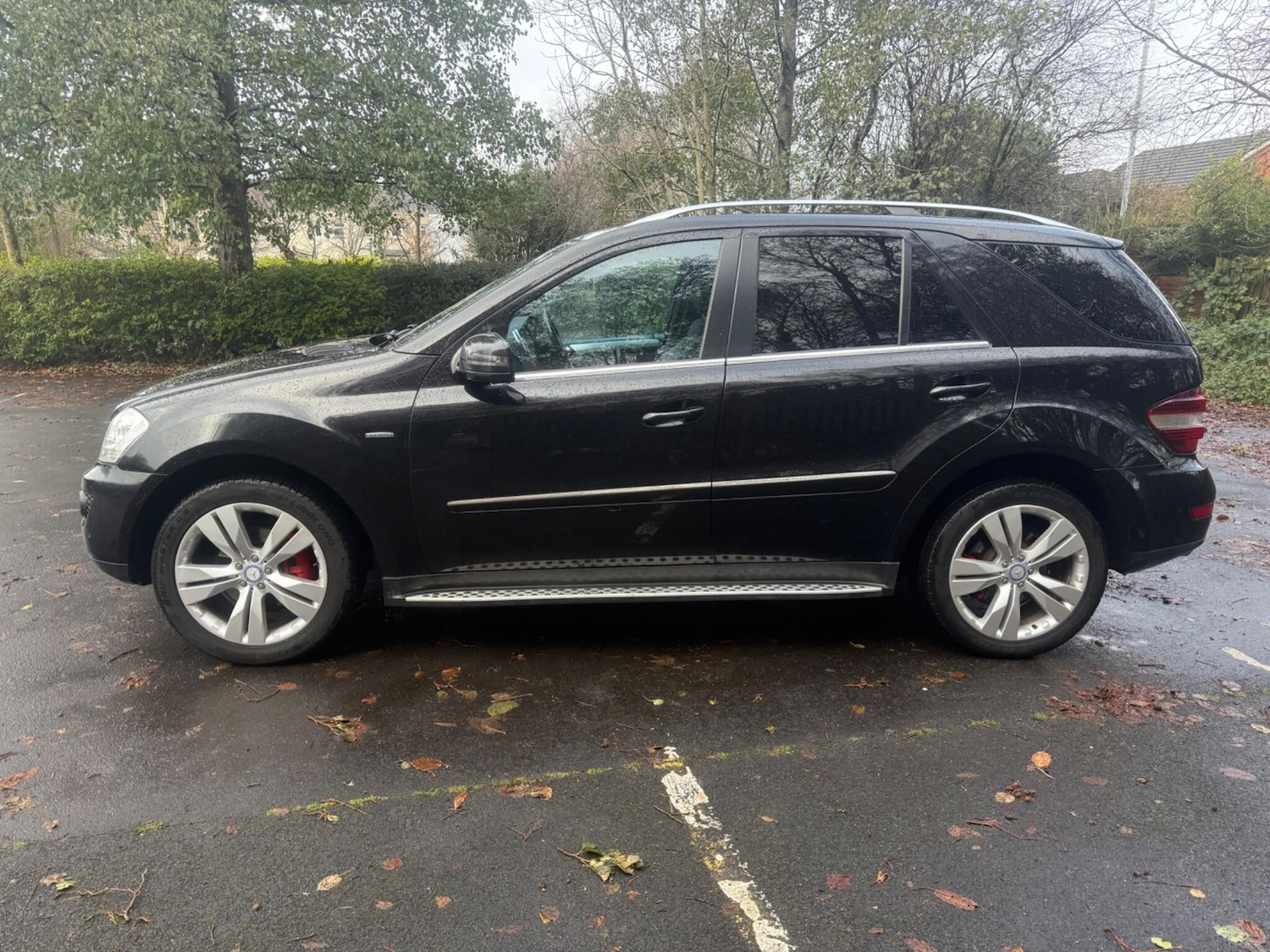 Used Mercedes-Benz M Class 2011 for sale - 76671688: Photo 4