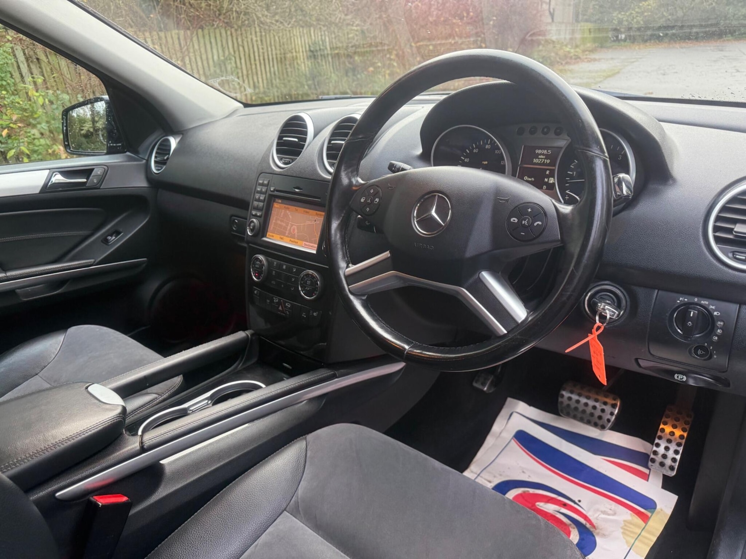 Used Mercedes-Benz M Class 2011 for sale - 76671688: Photo 9