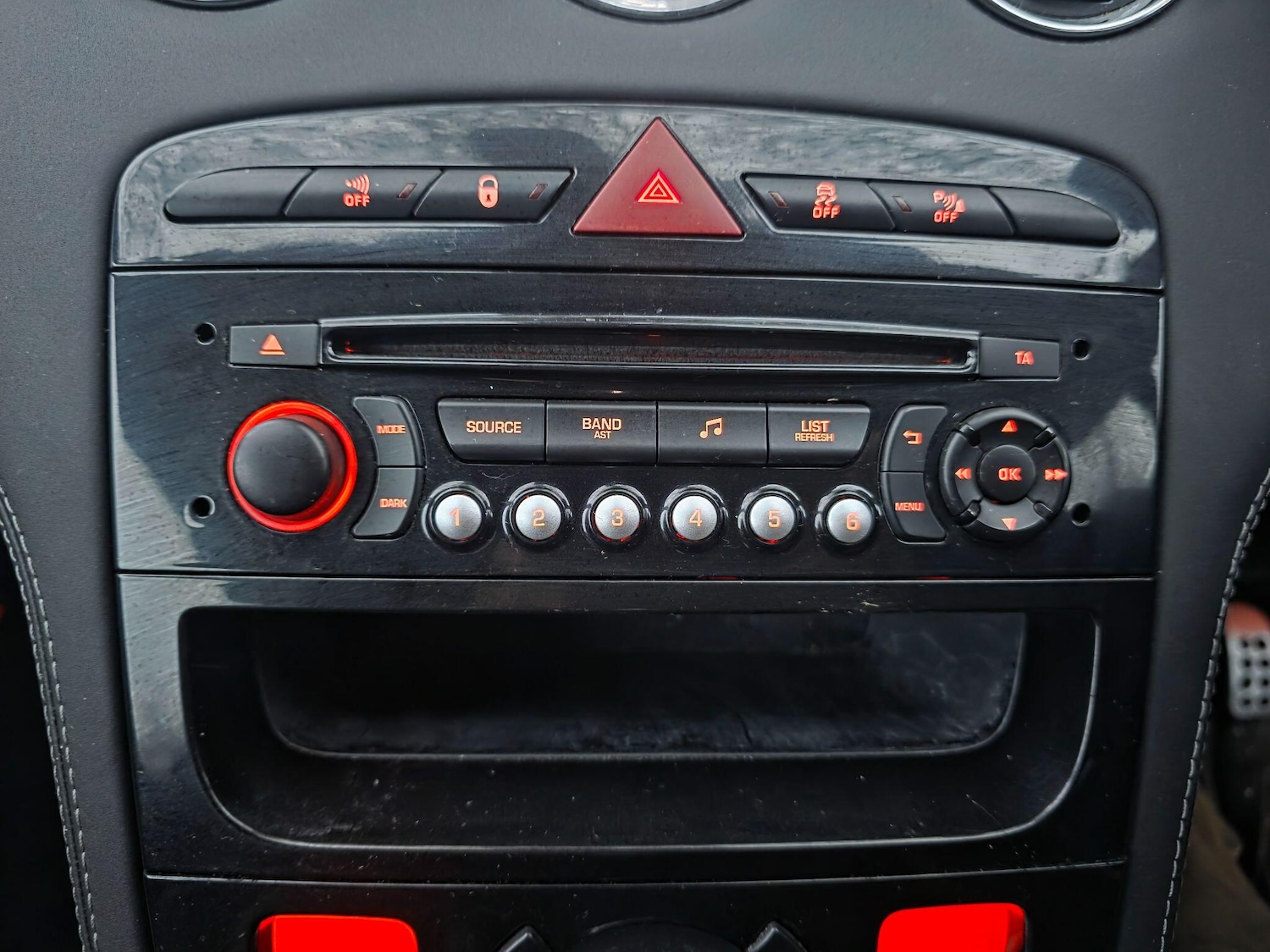 Used Peugeot RCZ 2015 for sale - 76839387: Photo 15