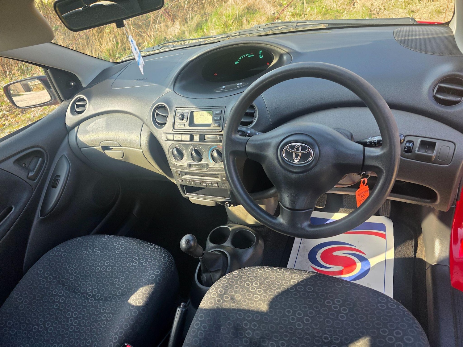 Used Toyota Yaris 2003 for sale - 77783273: Photo 9