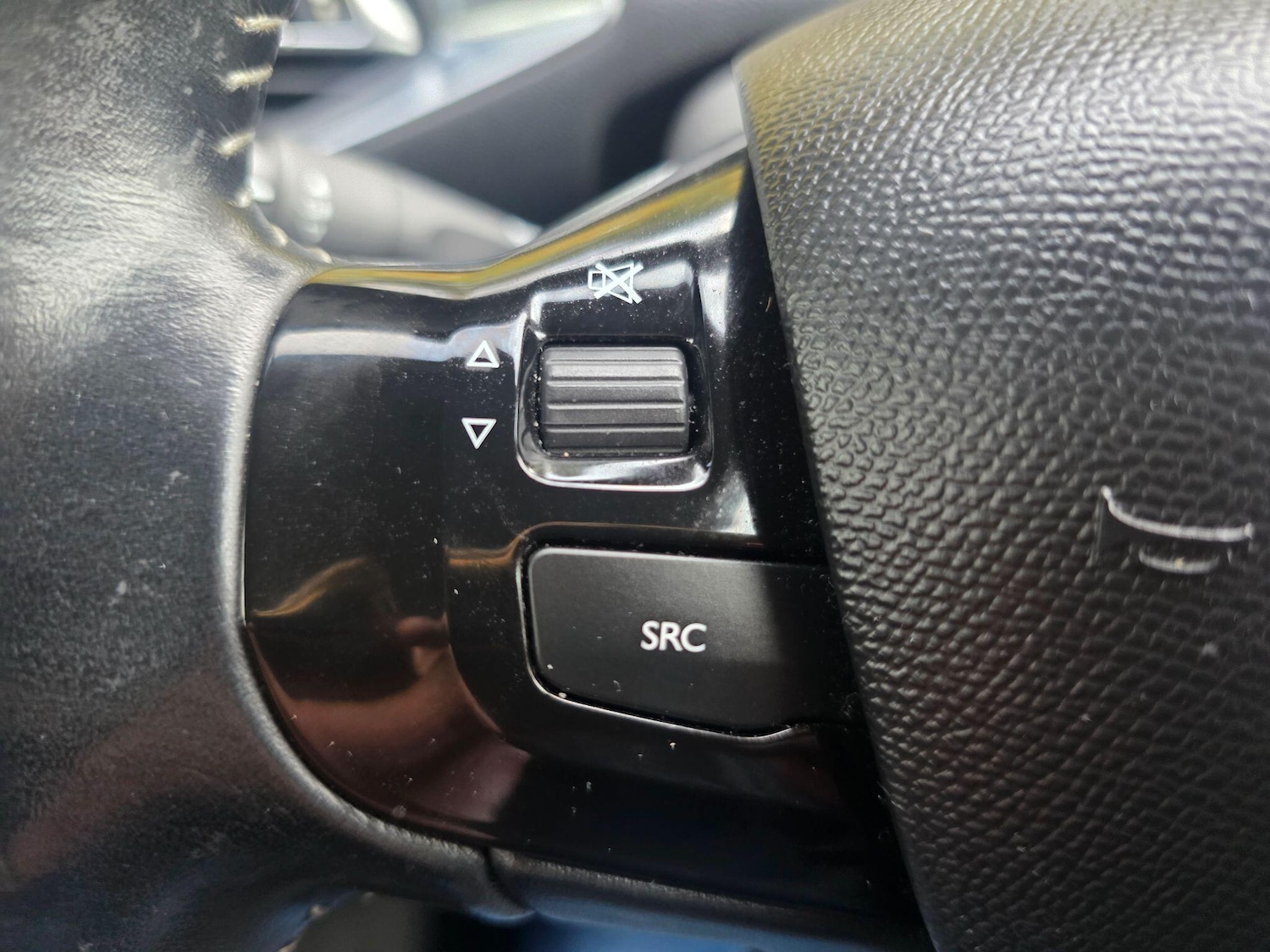 Used Peugeot 308 SW 2017 for sale - 76424618: Photo 15