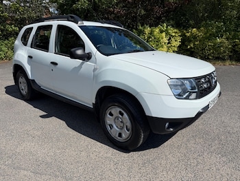 Used Dacia Duster 2016 for sale - 79388275: Photo