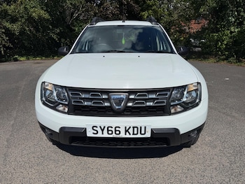 Used Dacia Duster 2016 for sale - 79388275: Photo