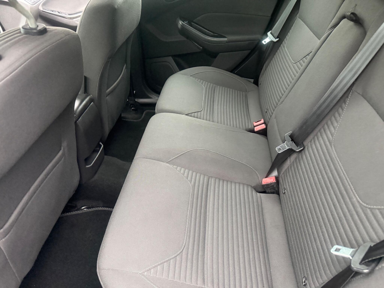 Used Ford Focus 2015 for sale - 76584890: Photo 11