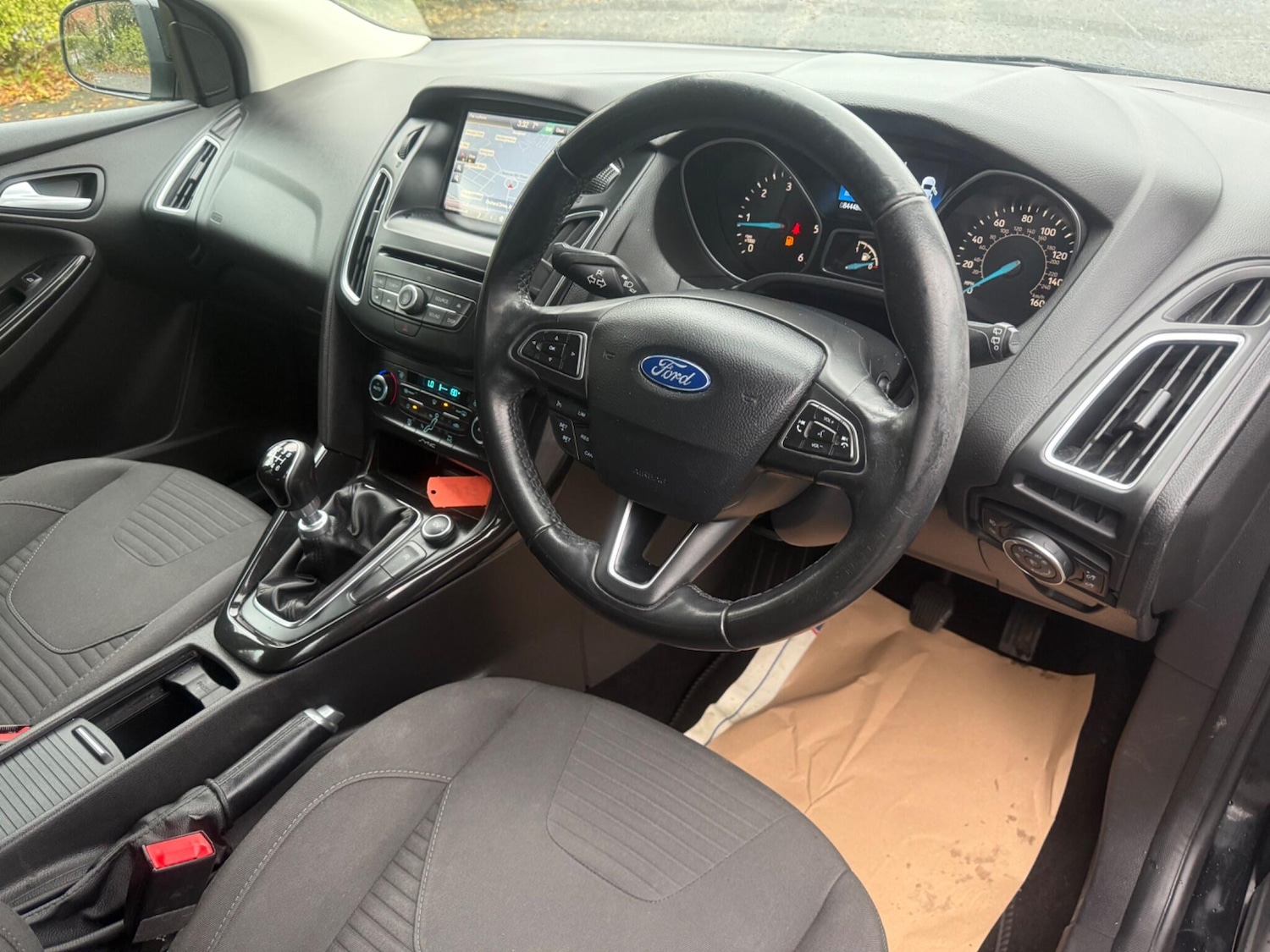 Used Ford Focus 2015 for sale - 76584890: Photo 9