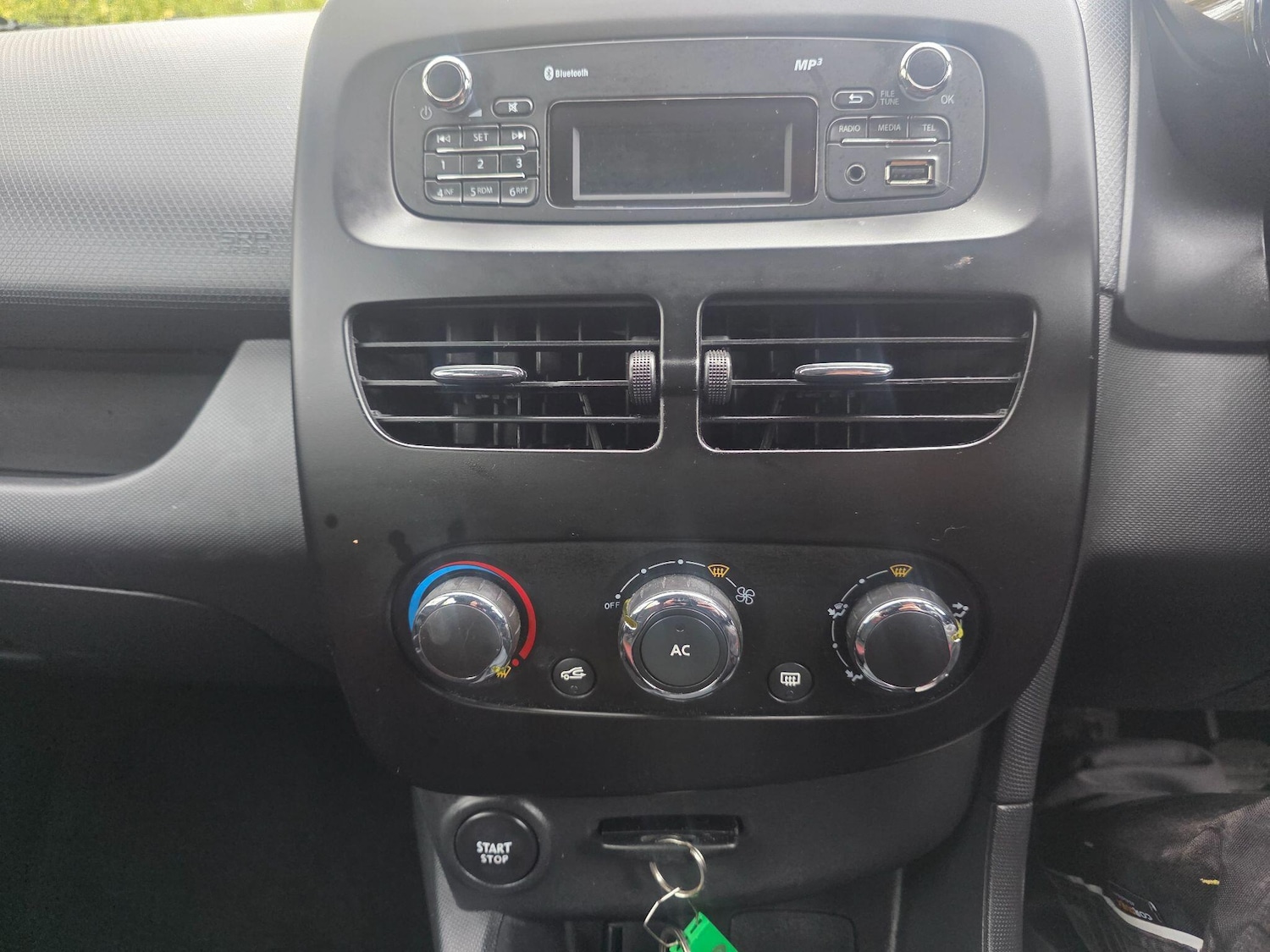 Used Renault Clio 2013 for sale - 78185257: Photo 13