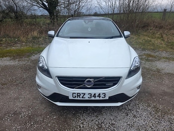 Used Volvo V40 2013 for sale - 77840010: Photo