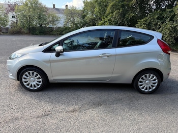 Used Ford Fiesta 2009 for sale - 79387304: Photo