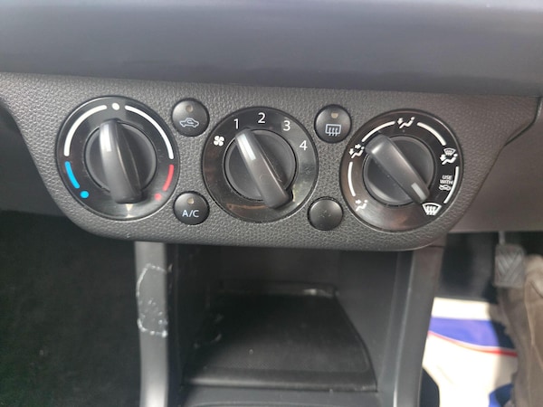 Used Suzuki Swift 2008 for sale - 76200761: Photo 13