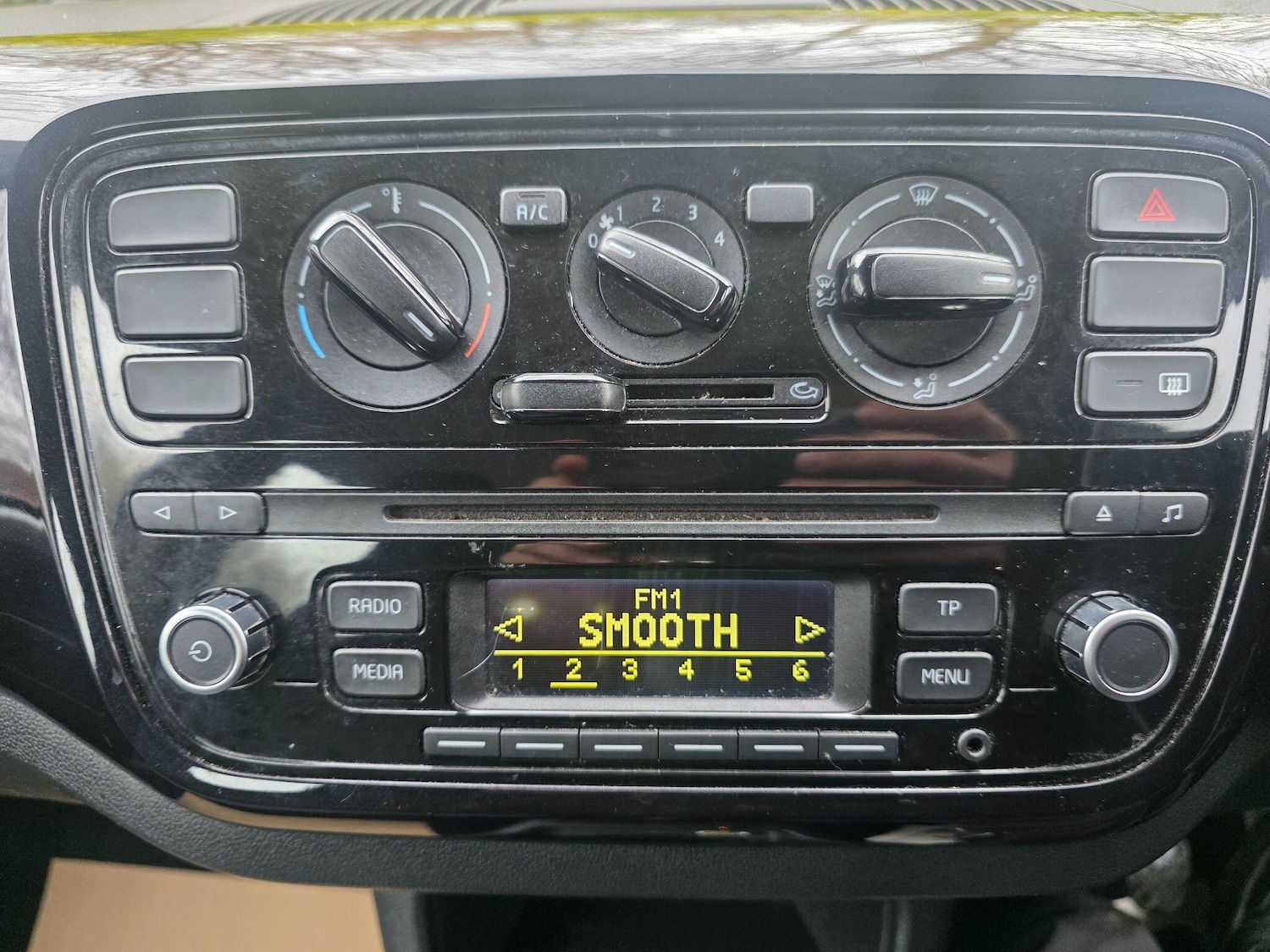 Used Volkswagen up! 2015 for sale - 78101241: Photo 14