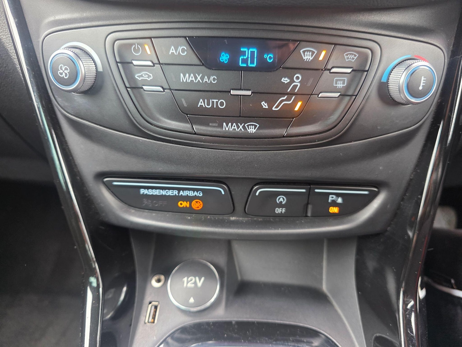 Used Ford B-MAX 2015 for sale - 78100596: Photo 9