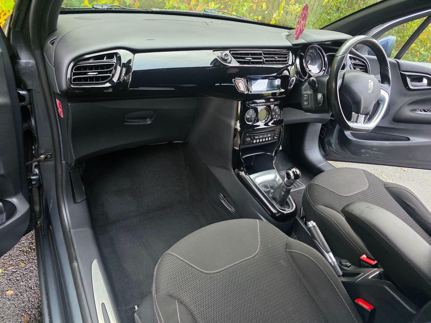 Used Citroen DS3 2013 for sale - 76457236: Photo 12