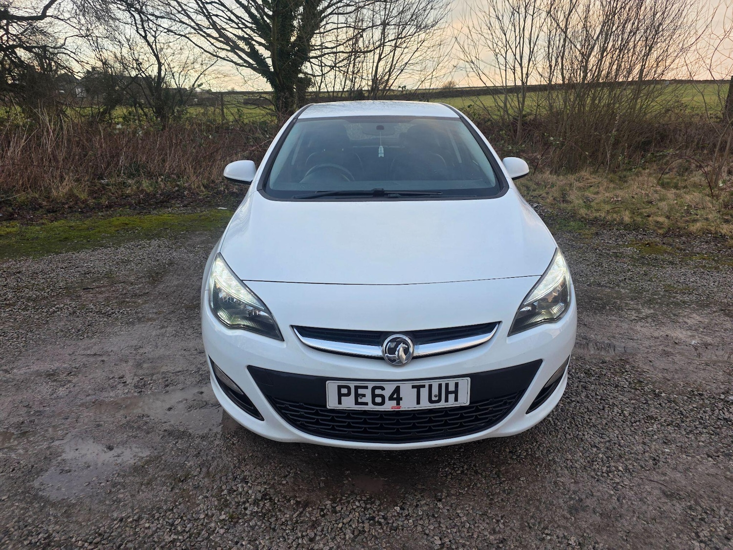 Used Vauxhall Astra 2014 for sale - 77352079: Photo 2