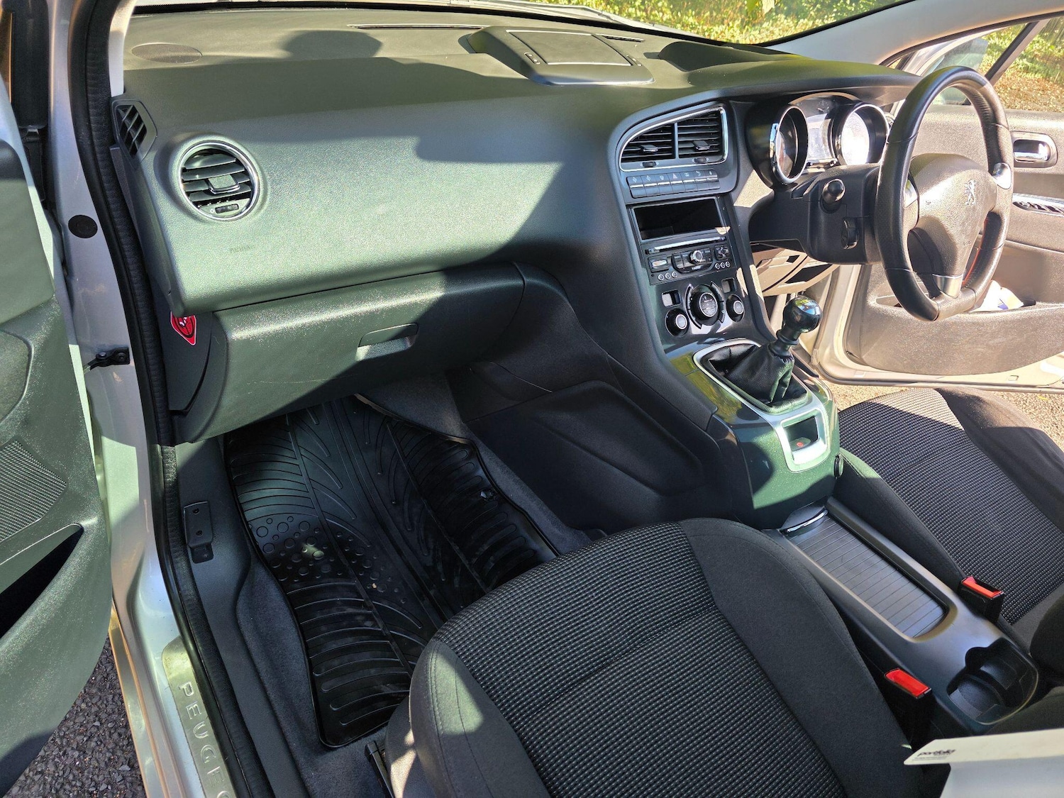 Used Peugeot 5008 2016 for sale - 76121250: Photo 10