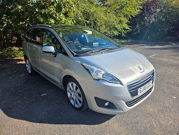 Peugeot - 5008