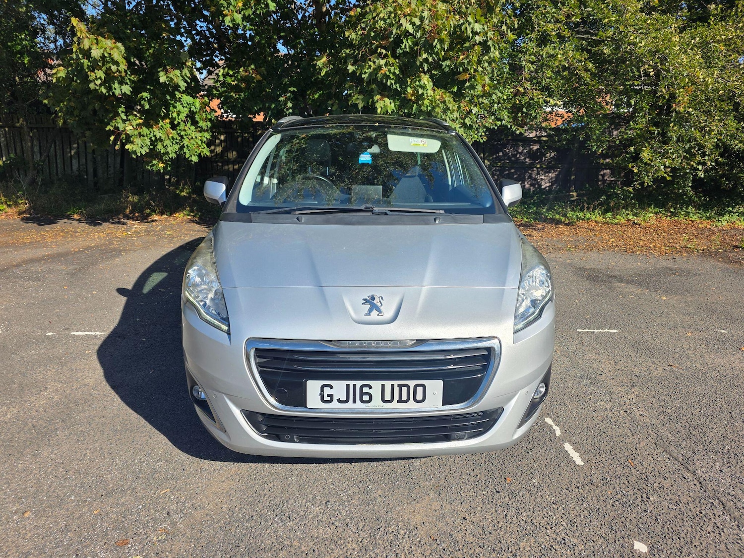 Used Peugeot 5008 2016 for sale - 76121250: Photo 2