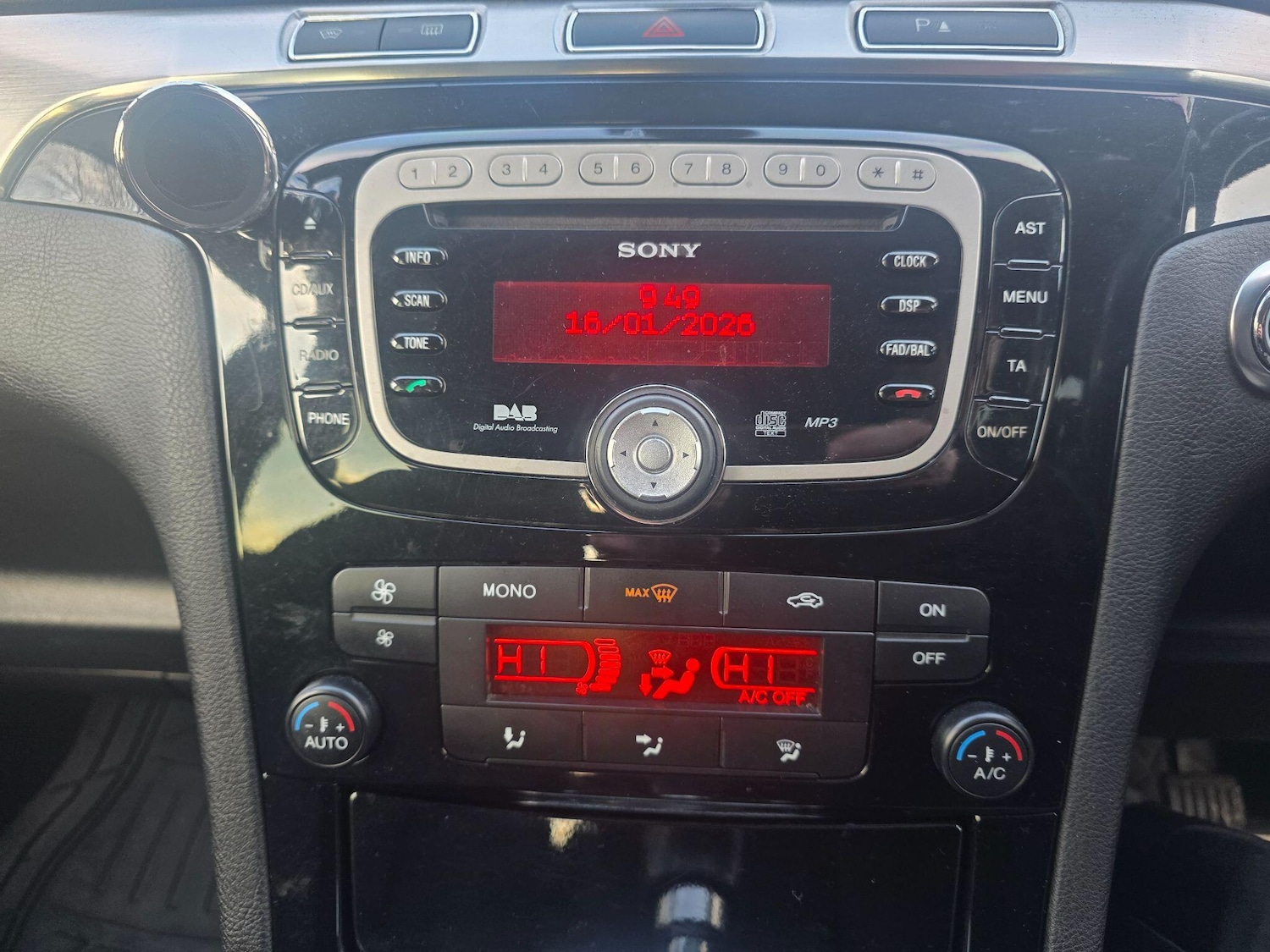 Used Ford S-Max 2010 for sale - 77230596: Photo 14