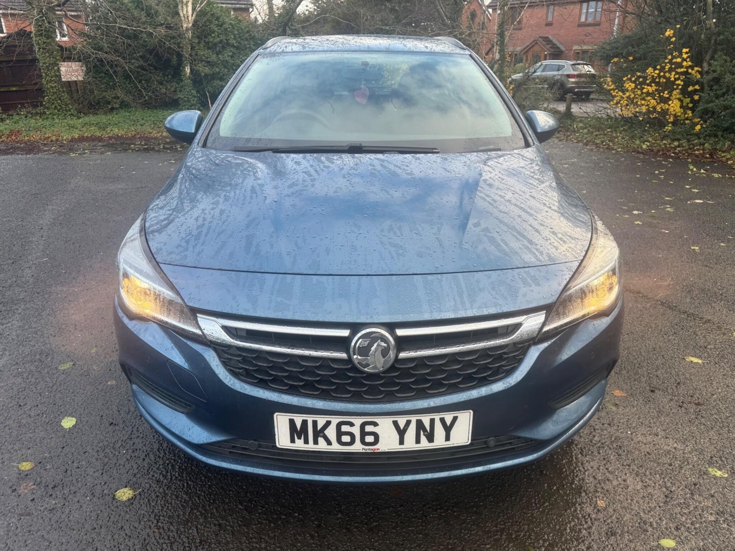 Used Vauxhall Astra 2016 for sale - 76849815: Photo 2