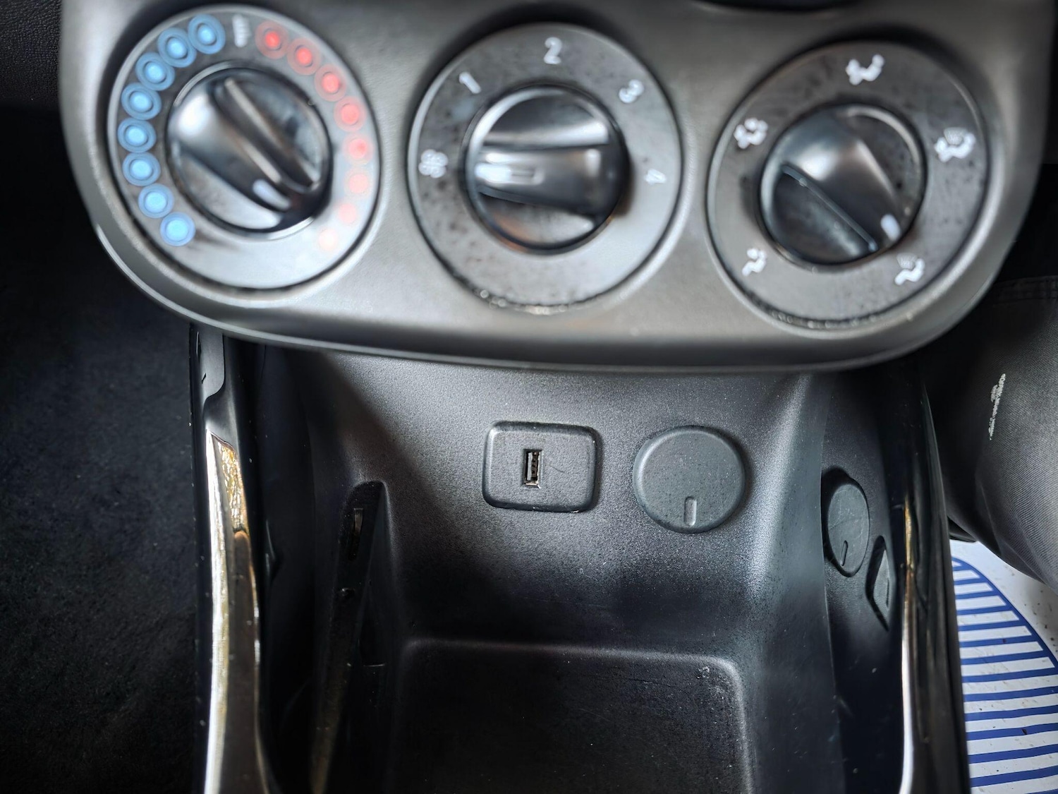 Used Vauxhall ADAM 2016 for sale - 76690012: Photo 13