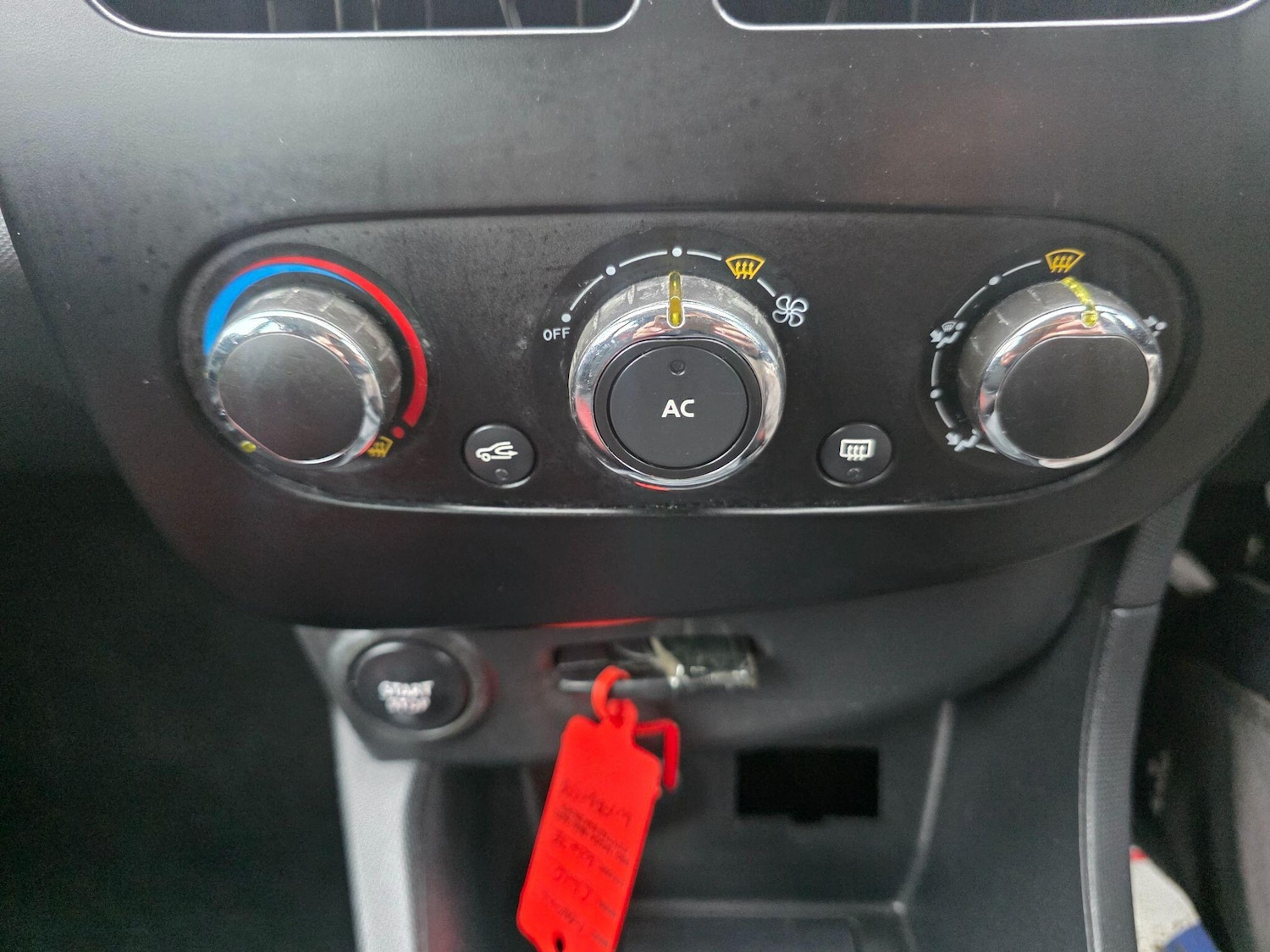 Used Renault Clio 2014 for sale - 78046900: Photo 13