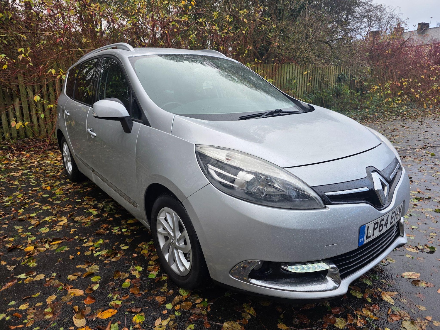 Used Renault Grand Scenic 2014 for sale - 76645469: Photo 1