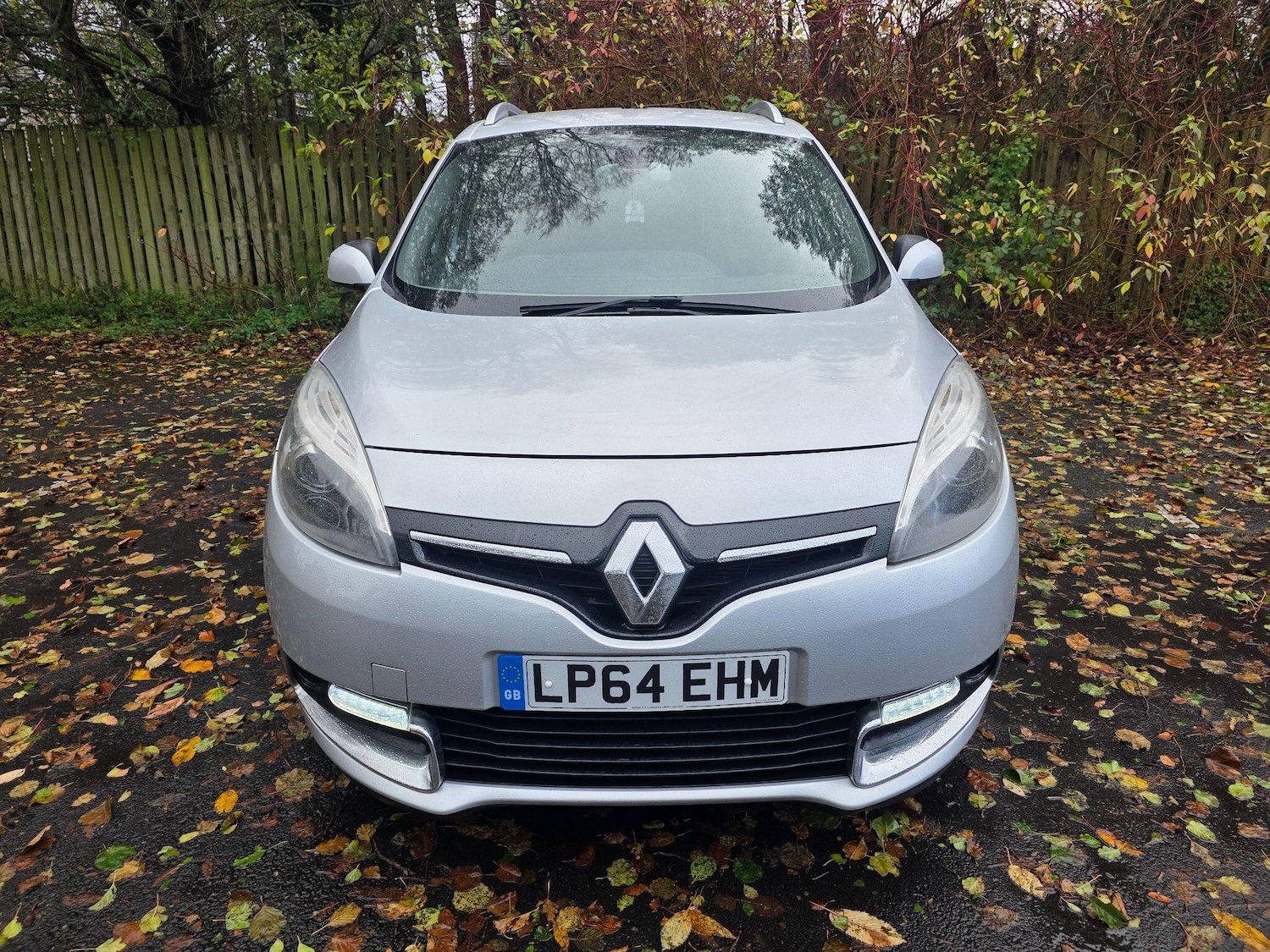 Used Renault Grand Scenic 2014 for sale - 76645469: Photo 2