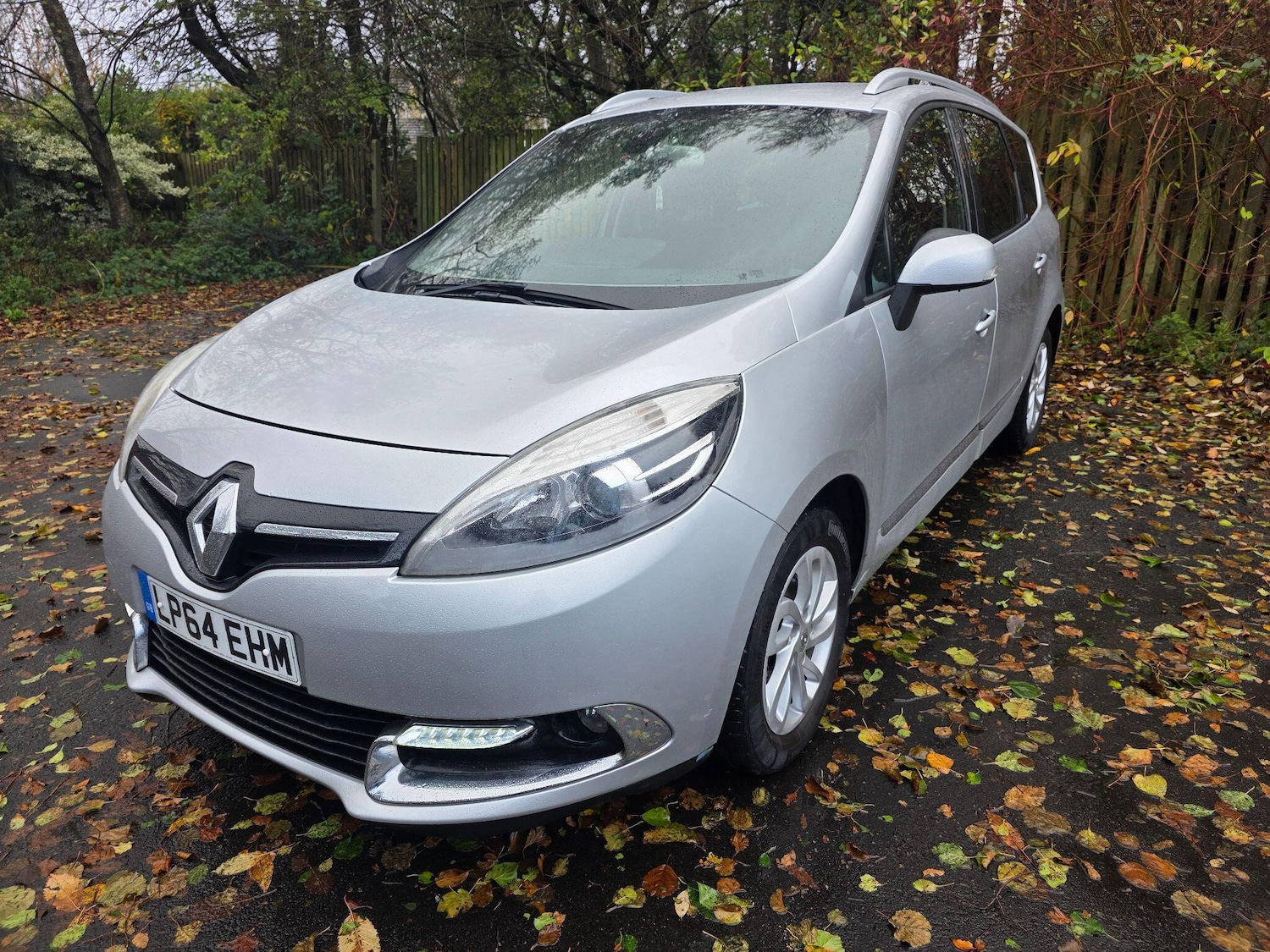 Used Renault Grand Scenic 2014 for sale - 76645469: Photo 3