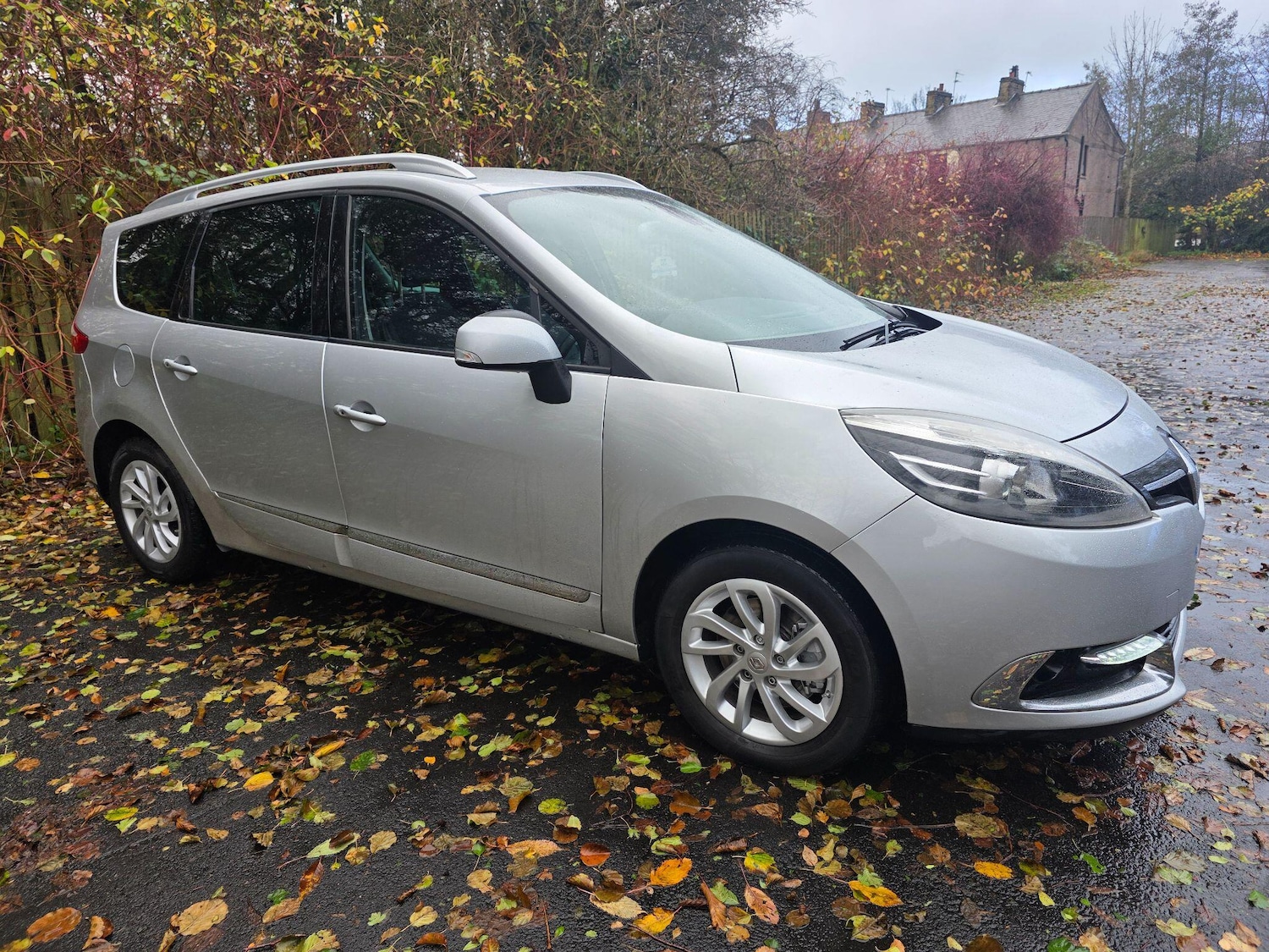 Used Renault Grand Scenic 2014 for sale - 76645469: Photo 8
